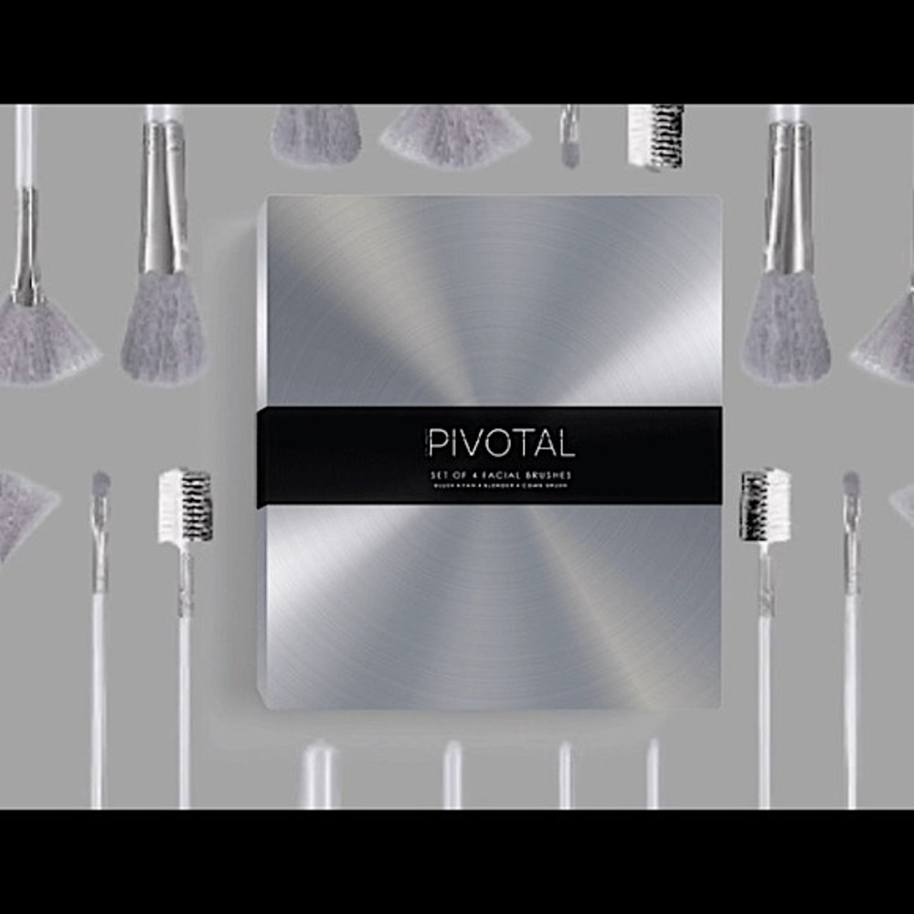 PIVOTAL COSMETICS || 4-Piece Essentials Facial Brush Set 🔘NWT🔘